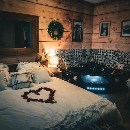 Le Chalet Romantique En Montagne, Spa, Ecran Cinema, Lit King Size, Day Use, 5Min Centre เอเวรอ ภายนอก รูปภาพ